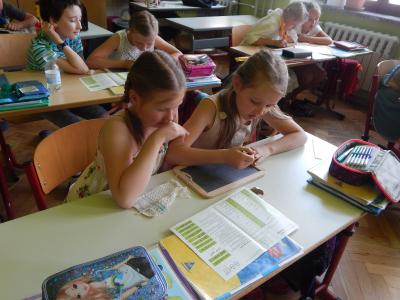 Foto des Albums: Schule früher Klasse 4a und 4b