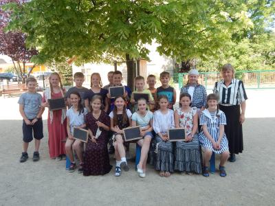 Foto des Albums: Schule früher Klasse 4a und 4b