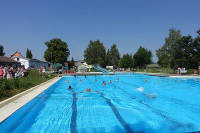 Foto des Albums: Eröffnung Freizeitbad Grasleben 2018
