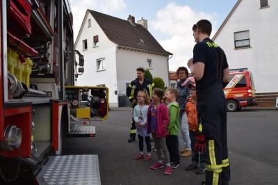 Foto des Albums: Vorschulkinder besuchen Feuerwehr (05. 06. 2018)