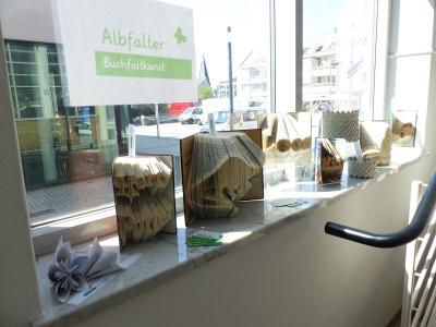 Kunstwerke der Sch&uuml;lerfirma Albfalter aus M&uuml;nsingen 