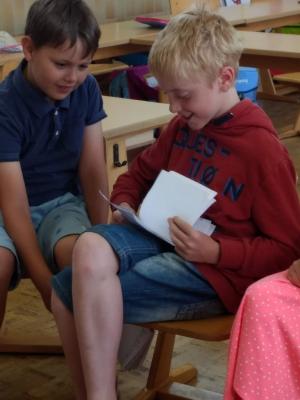 Foto des Albums: Vorleseaktion der 3. Klassen