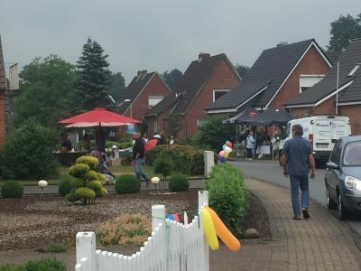 Foto des Albums: 1. FliK (Flohmarkt in Kiebitzreihe)
