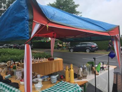 Foto des Albums: 1. FliK (Flohmarkt in Kiebitzreihe)