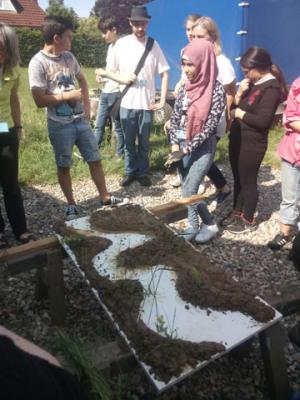 Foto des Albums: Aqua Agenten-Projekttag der DaZ-Klasse im Elbmarschenhaus