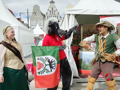 Foto des Albums: Großes Interesse an Pritzwalk beim Hansetag in Rostock