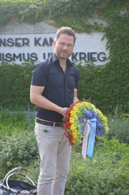 Foto des Albums: Hissen der Regenbogenflagge und Gedenkveranstaltung am 26. Juni 2018