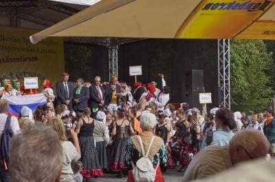 Foto des Albums: 18. Folklorelawine im Schlosspark Altdöbern (01.07.2018)