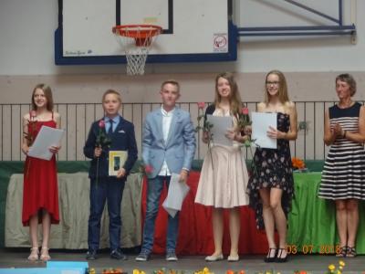 Foto des Albums: Feierliche Zeugnisübergabe Klasse 6
