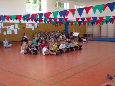 Foto des Albums: Verabschiedung der 4. Klassen