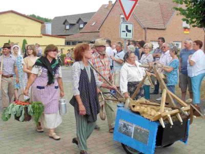 Foto des Albums: 650 Jahre Goßmar - Großer Festumzug