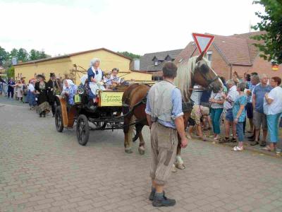 Foto des Albums: 650 Jahre Goßmar - Großer Festumzug