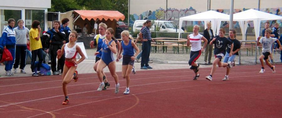 Bild: Schülerzehnkampf 2003