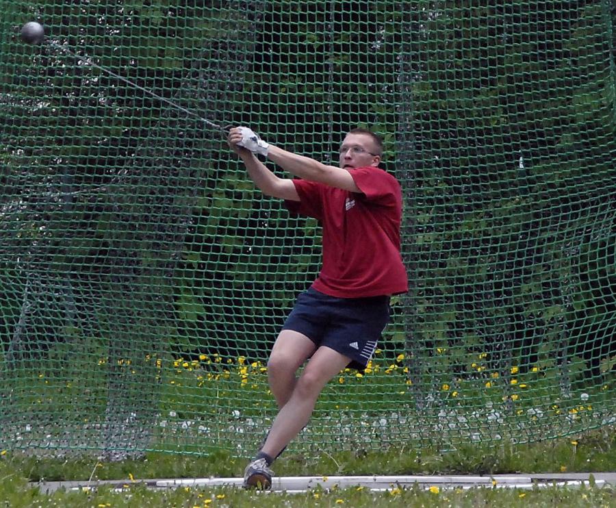 Bild: Hammerwurf Matthias Schramm