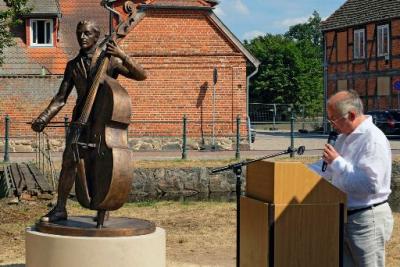 Foto des Albums: Einweihung der Spergerfigur