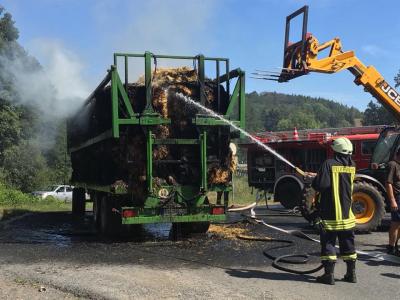 Foto des Albums: Brand Strohanhänger - Hellendorf (07. 08. 2018)