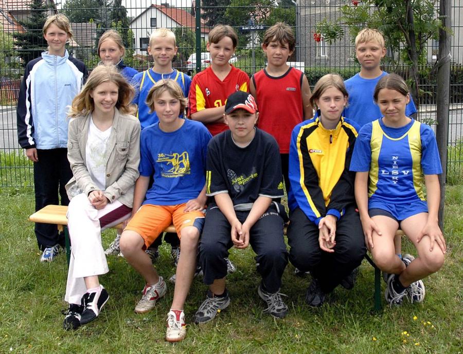 Bild: Riege 9 - die B-SchülerInnen