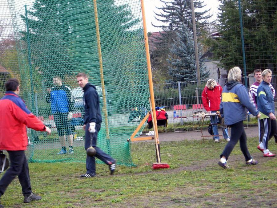 Bild: Gewichtwurf - letzter Wettkampf des Jahres