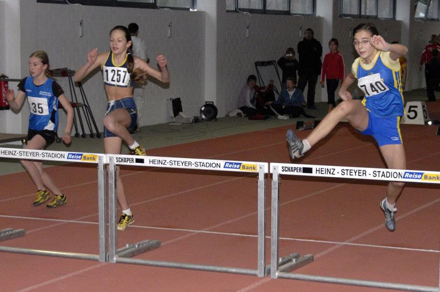 Bild: Überraschungssieg Luisa Lehmann couragiert über 60 m Hürden
