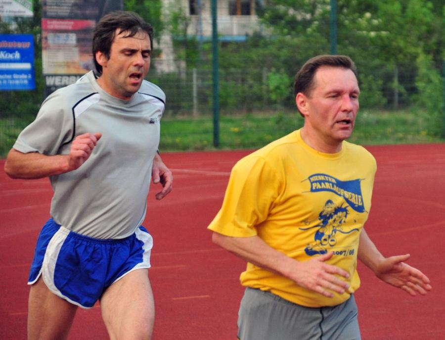 Bild: Vorbild Vereinsvorsitzender Roland Silbe erfüllte auf Anhieb 4 Bedingungen für das Sportabzeichen