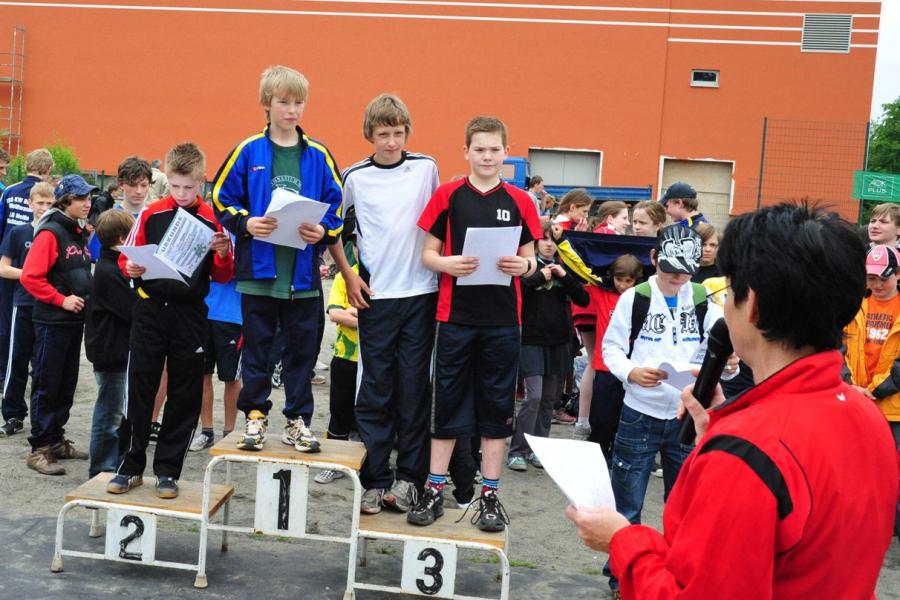 Bild: Höchstes Niveau gab es in der MWKIV Hier sicherte Jonas Wagner mit drei exzelenten Einzelleistungen den nötigen Punktevorsprung für die Schüler vom Landau-Gymnasium