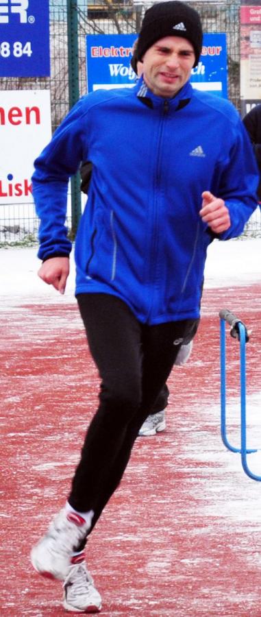 Bild: Steffen Hänel sorgte für eine prächtigen Einstand beim LSV Niesky Gold und Bronze in der M35 versprechen auch für die Freiluftsaison für Verstärkung in der Mannschaft
