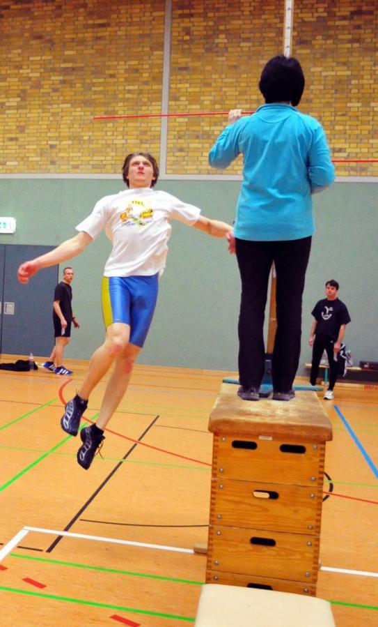 Bild: Hochspringer im Höhenflug- Florian Knappe A-Jugend mit der besten Treibhöheleistung des Tages
