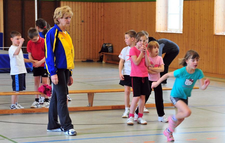 Bild: Schülerwettkampf in der TH Mittelschule