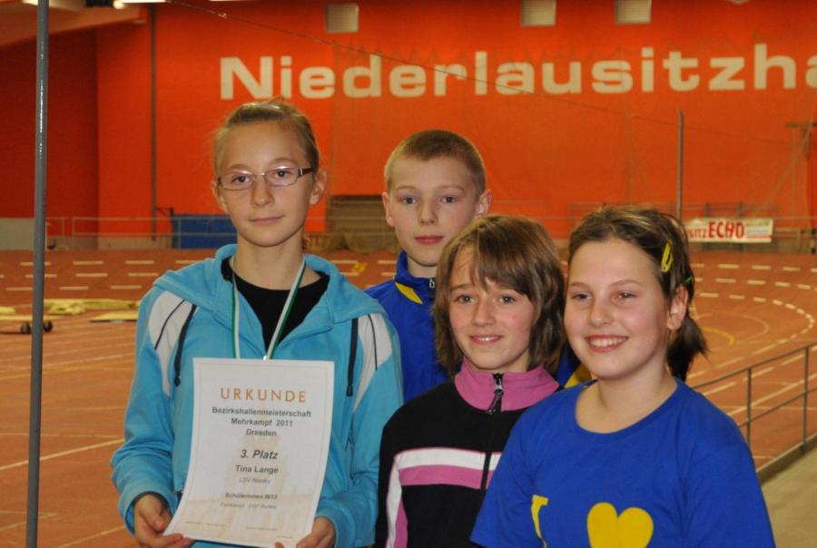 Bild: Die 4 Mehrkämpfer- Tina Lange Conrad Kriebisch Henriette Rehle und Klara Reichel -von links