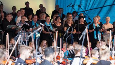 Foto des Albums: Carmina Burana feiert Premiere