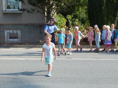 Foto des Albums: Schulwegtraining der ersten Klassen mit der Polizei