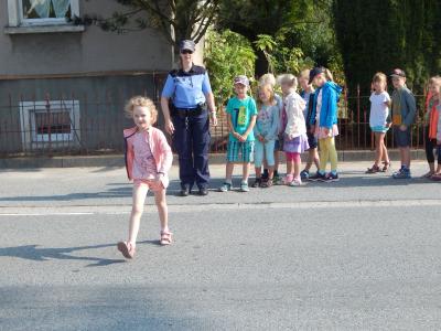 Foto des Albums: Schulwegtraining der ersten Klassen mit der Polizei