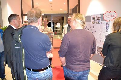 Foto des Albums: Stadtverwaltung lud zum offenen Workshop ins Foyer der Stadthalle ein - Thema war die Vorstellung des Parkraumkonzeptes im Entwurf