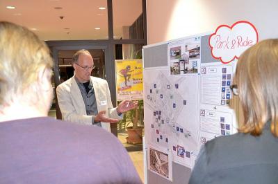 Foto des Albums: Stadtverwaltung lud zum offenen Workshop ins Foyer der Stadthalle ein - Thema war die Vorstellung des Parkraumkonzeptes im Entwurf