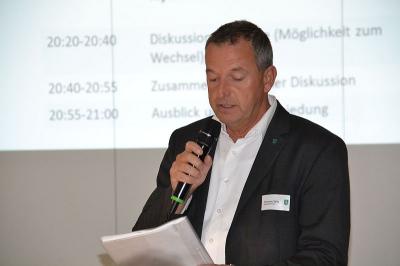 Foto des Albums: Stadtverwaltung lud zum offenen Workshop ins Foyer der Stadthalle ein - Thema war die Vorstellung des Parkraumkonzeptes im Entwurf