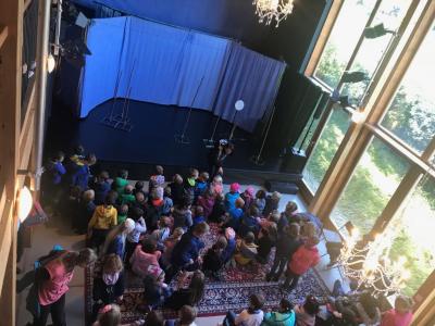 Foto des Albums: Zu Besuch im Theater Maskara