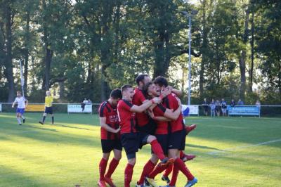 Foto des Albums: Kreispokal Häsener SV - OFC II