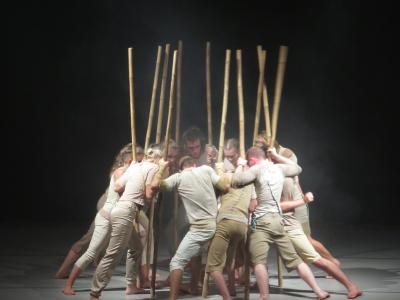 Foto des Albums: "Nebelwelten" Demokratie leben/Theaterstück