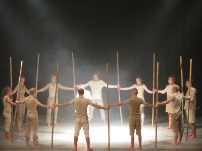 Foto des Albums: "Nebelwelten" Demokratie leben/Theaterstück