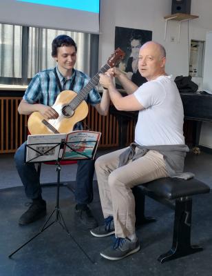 Foto des Albums: Gitarrenlehrer auf Weiterbildungstour