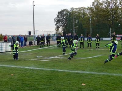 Foto des Albums: 1. Flutlichtpokal der Feuerwehr in der Stadt Seeland