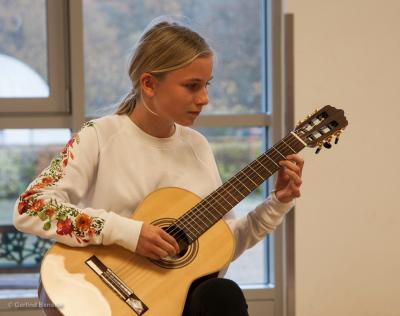 Foto des Albums: Lübzer Schüler präsentieren unterhaltsames Programm