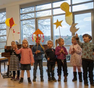 Foto des Albums: Lübzer Schüler präsentieren unterhaltsames Programm