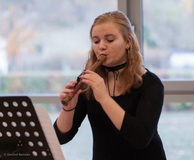 Foto des Albums: Lübzer Schüler präsentieren unterhaltsames Programm
