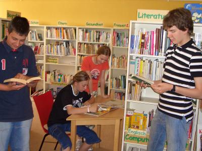 Foto des Albums: Schüler-Pausen-Impressionen in der Bibo (09. 06. 2008)