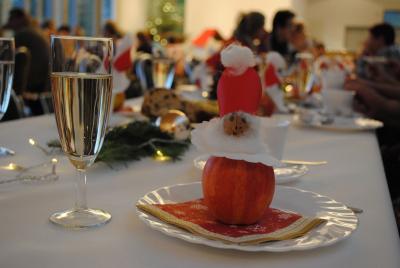Foto des Albums: Ehemalige Mitarbeiter feiern märchenhaften Kaffeenachmittag