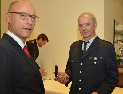 Foto des Albums: Auszeichnungen der Feuerwehr "Für treue Dienste"