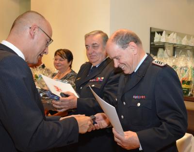 Foto des Albums: Auszeichnungen der Feuerwehr "Für treue Dienste"