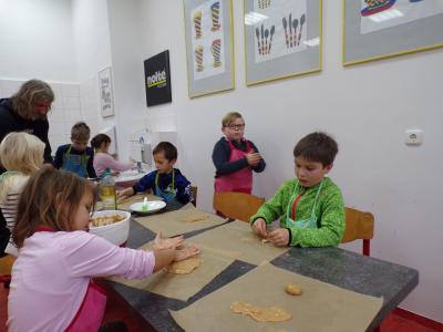 Foto des Albums: Weihnachtsprojekt Klassen 2c und 2d