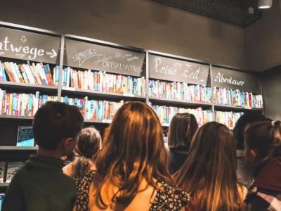 Foto des Albums: Besuch der Reuffel-Buchhandlung